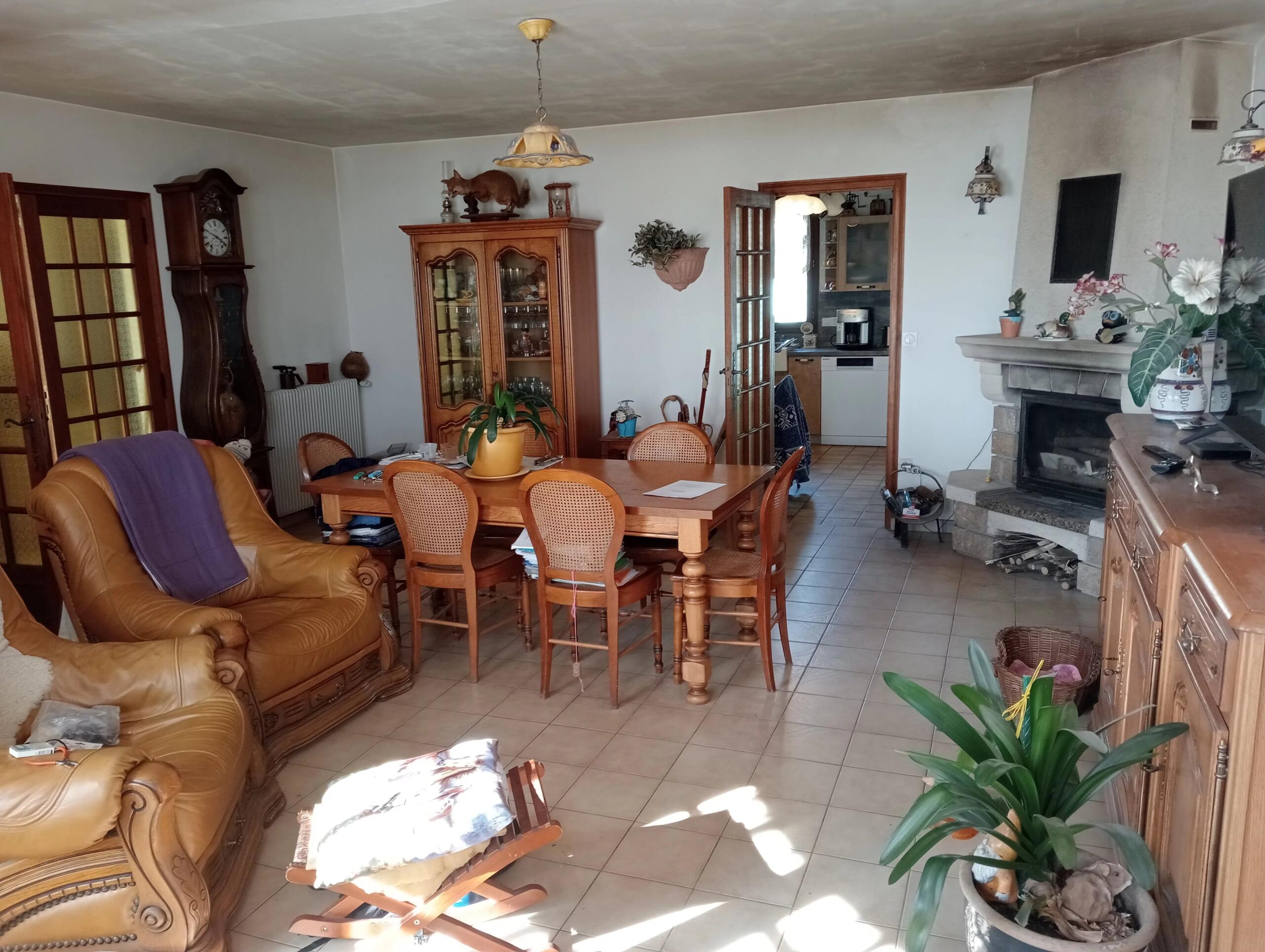 Striking design with heated pool, Poitou-Charentes – France – BVI84831