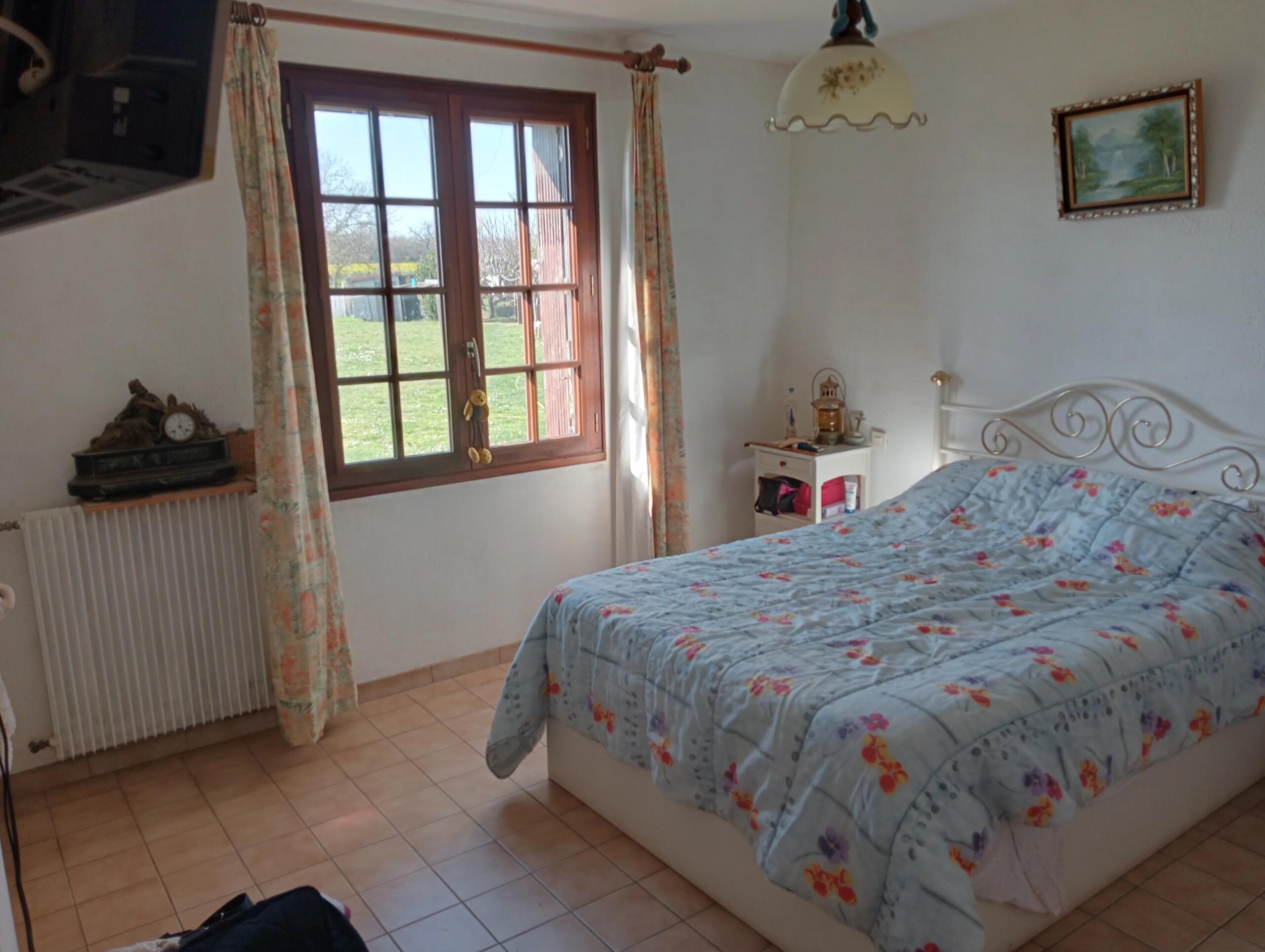 Striking design with heated pool, Poitou-Charentes – France – BVI84831