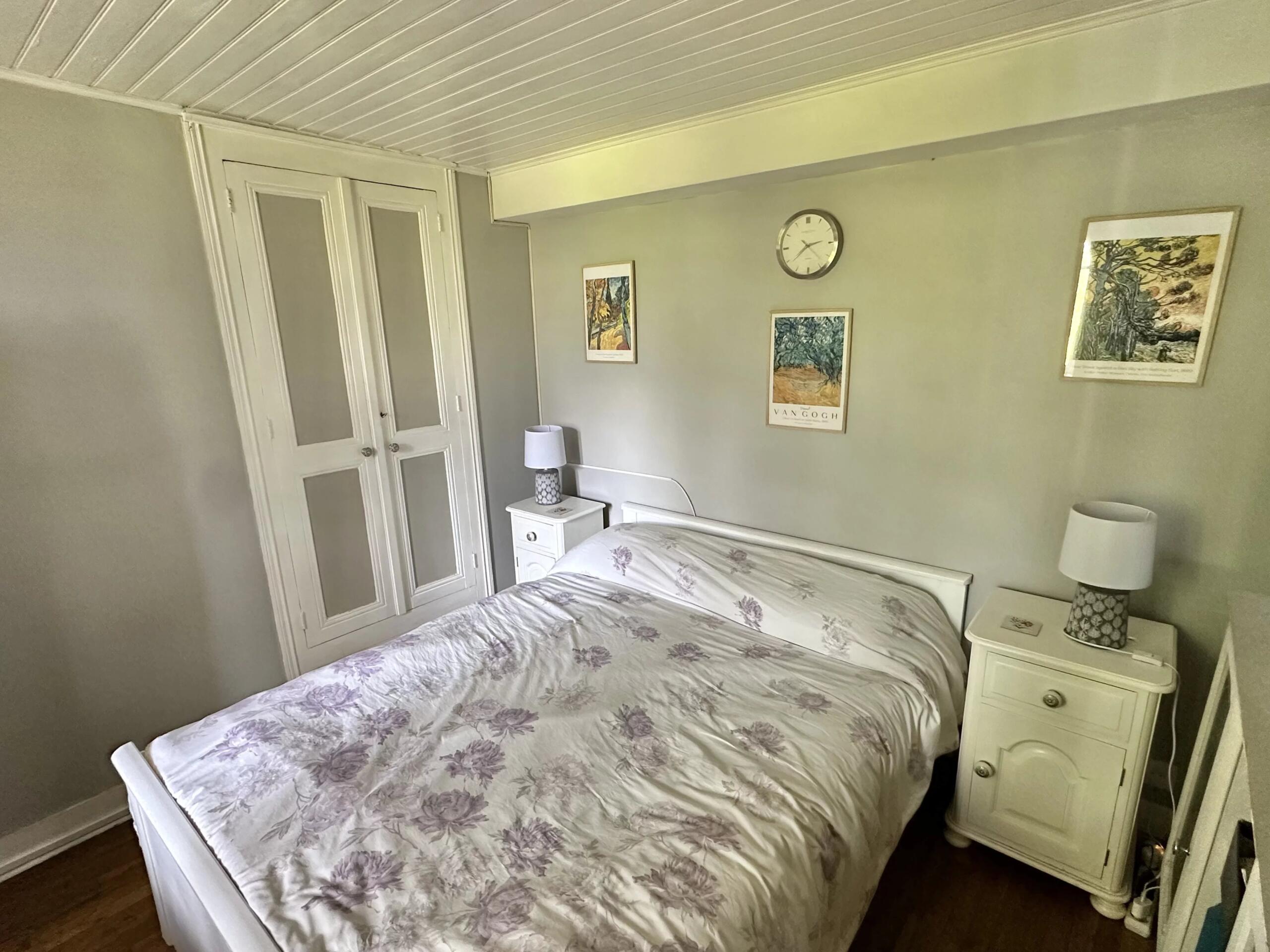 Charming single-storey home in a peaceful hamlet, Poitou-Charentes – France – BVI85022