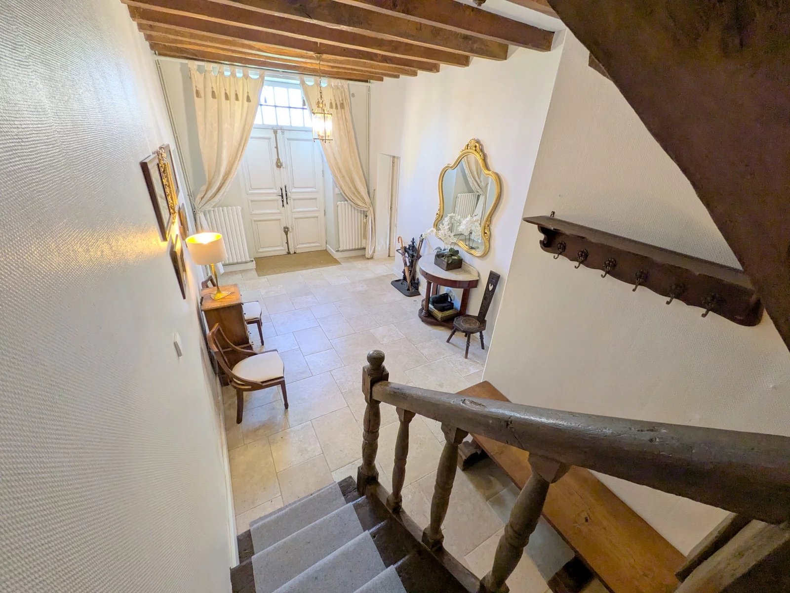 Elegant Manor House with 2 Guest Houses & 2 pools, Poitou-Charentes – France – BVI80322