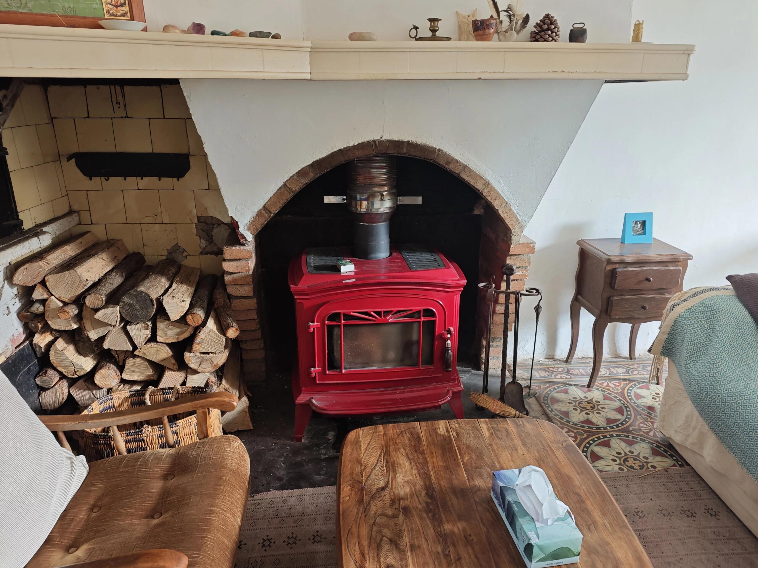 Former winegrowers house with attached barn and various parcels of land, Languedoc-Roussillon – France – BVI84435