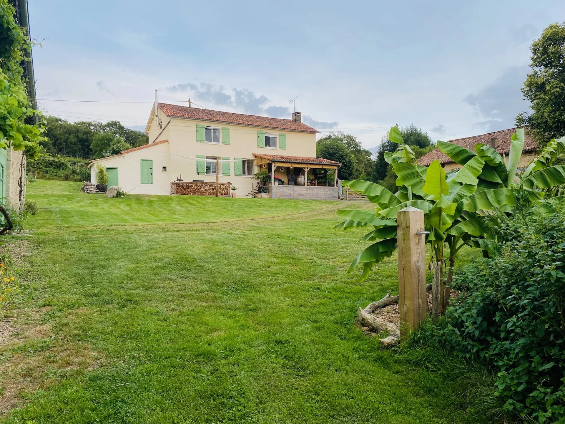 Charming 4-Bedroom Farmhouse with Large Barns and Scenic Land, Poitou-Charentes – France – BVI73240