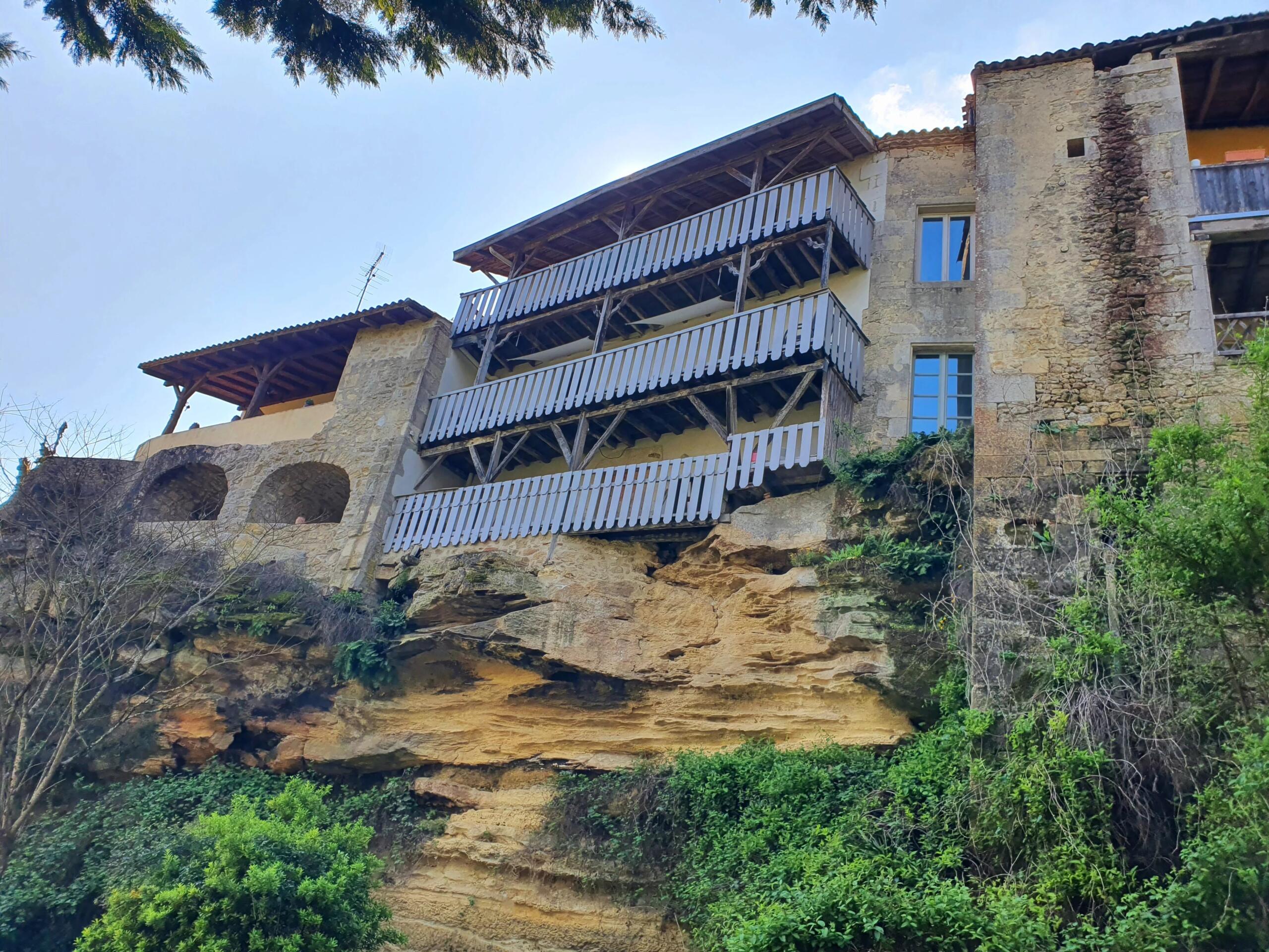 Rare historic 2 bed property, Aquitaine – France – BVI84881