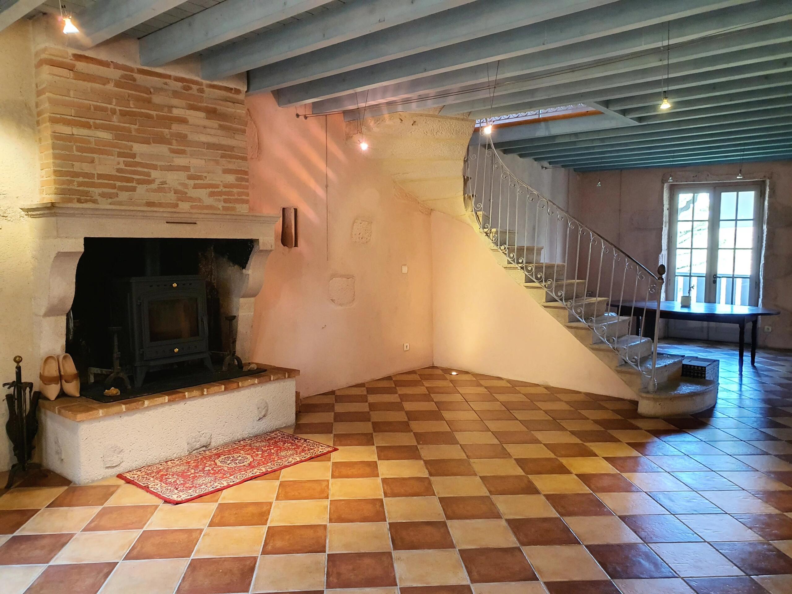 Rare historic 2 bed property, Aquitaine – France – BVI84881