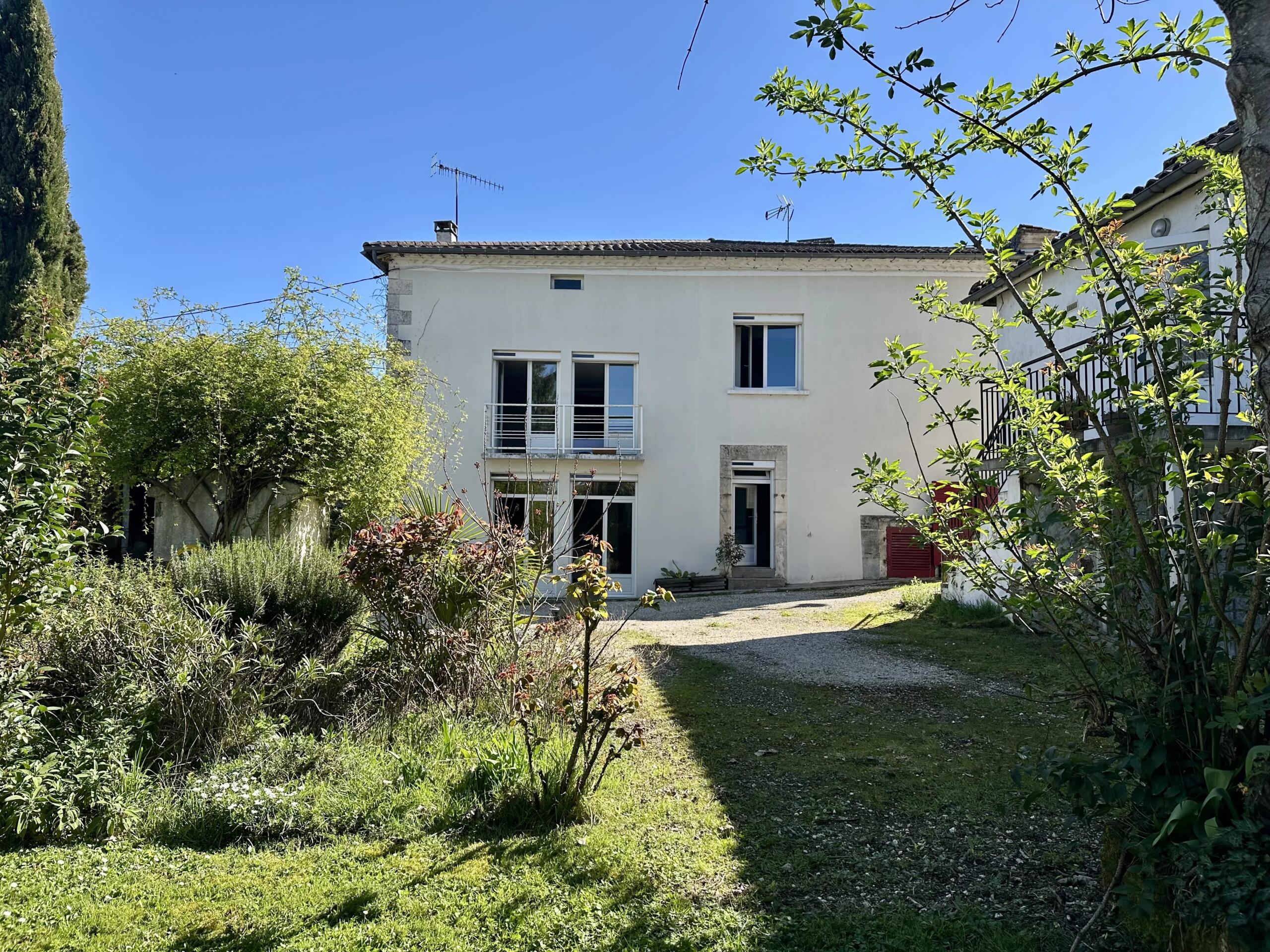 Village house with separate studio and barn, Poitou-Charentes – France – BVI84976