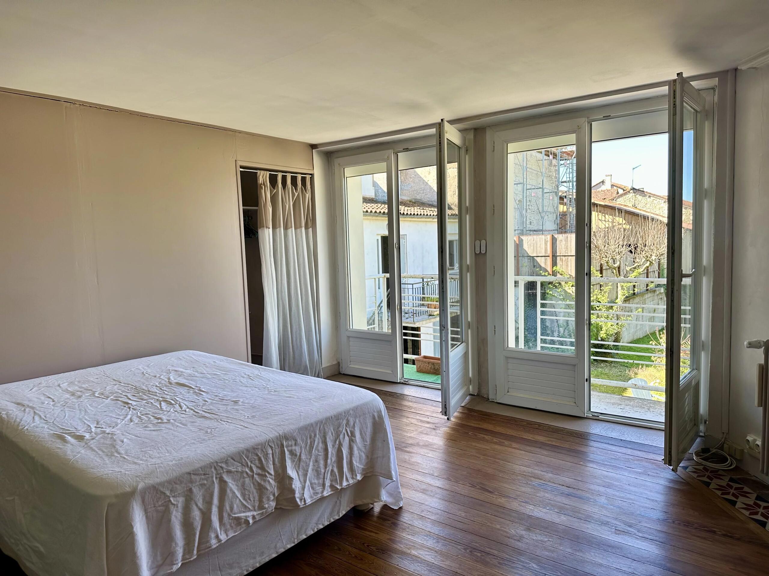 Village house with separate studio and barn, Poitou-Charentes – France – BVI84976