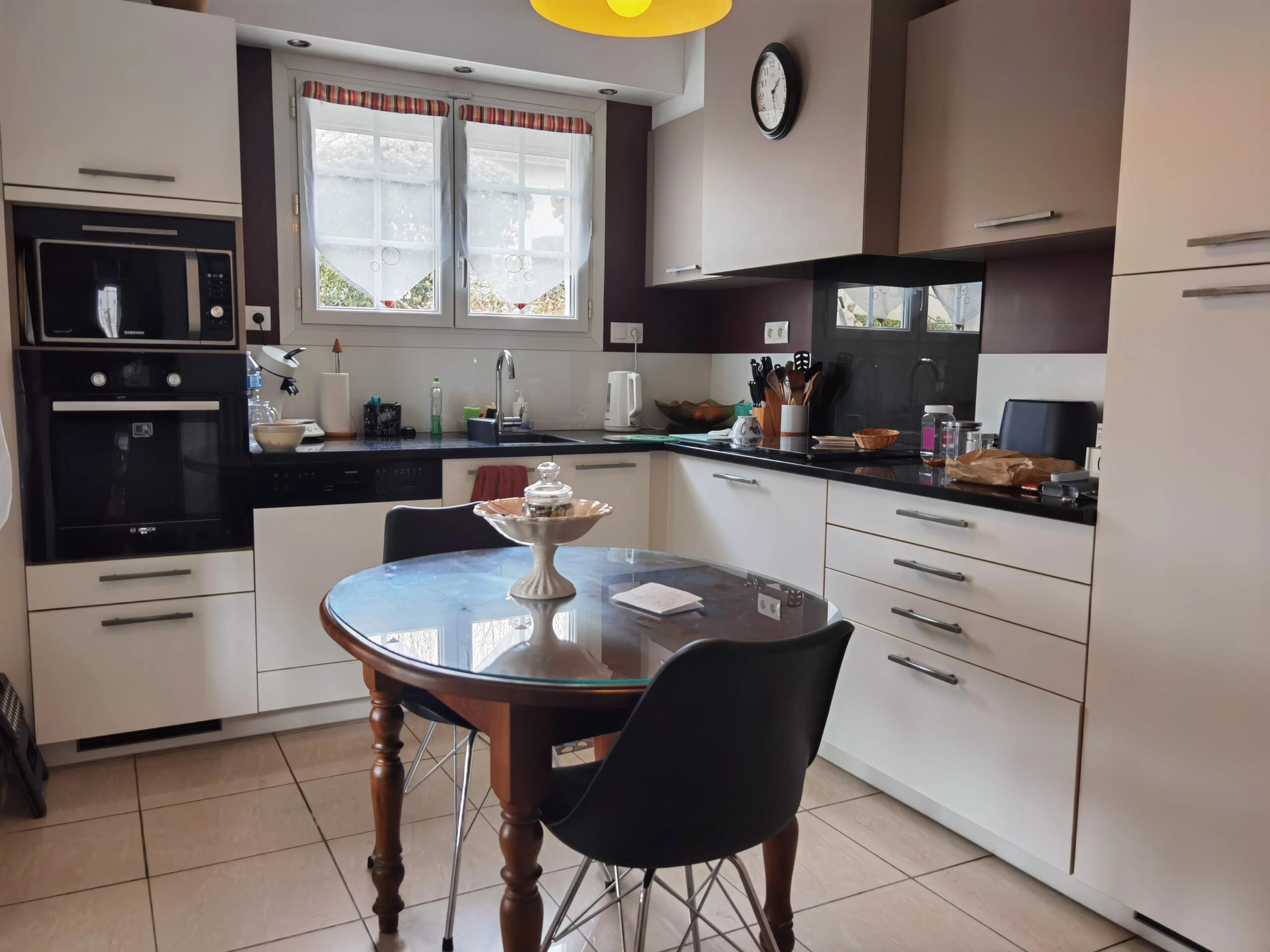 Large family home with generous garden and guesthouse, Midi-Pyrénées – France – BVI83617