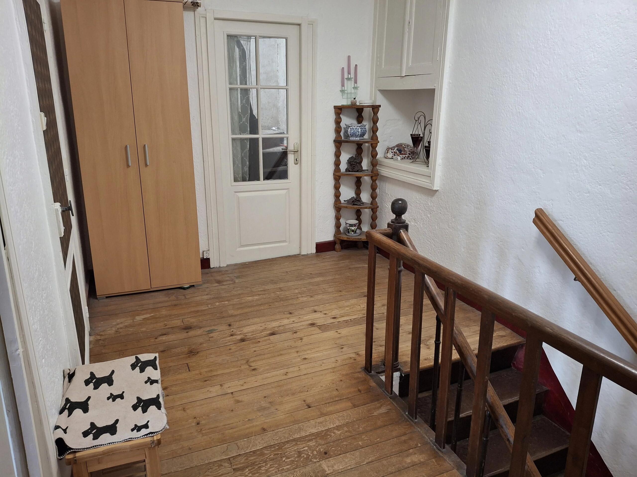 Pretty village house with room to expand, close to amenities, Poitou-Charentes – France – BVI84798