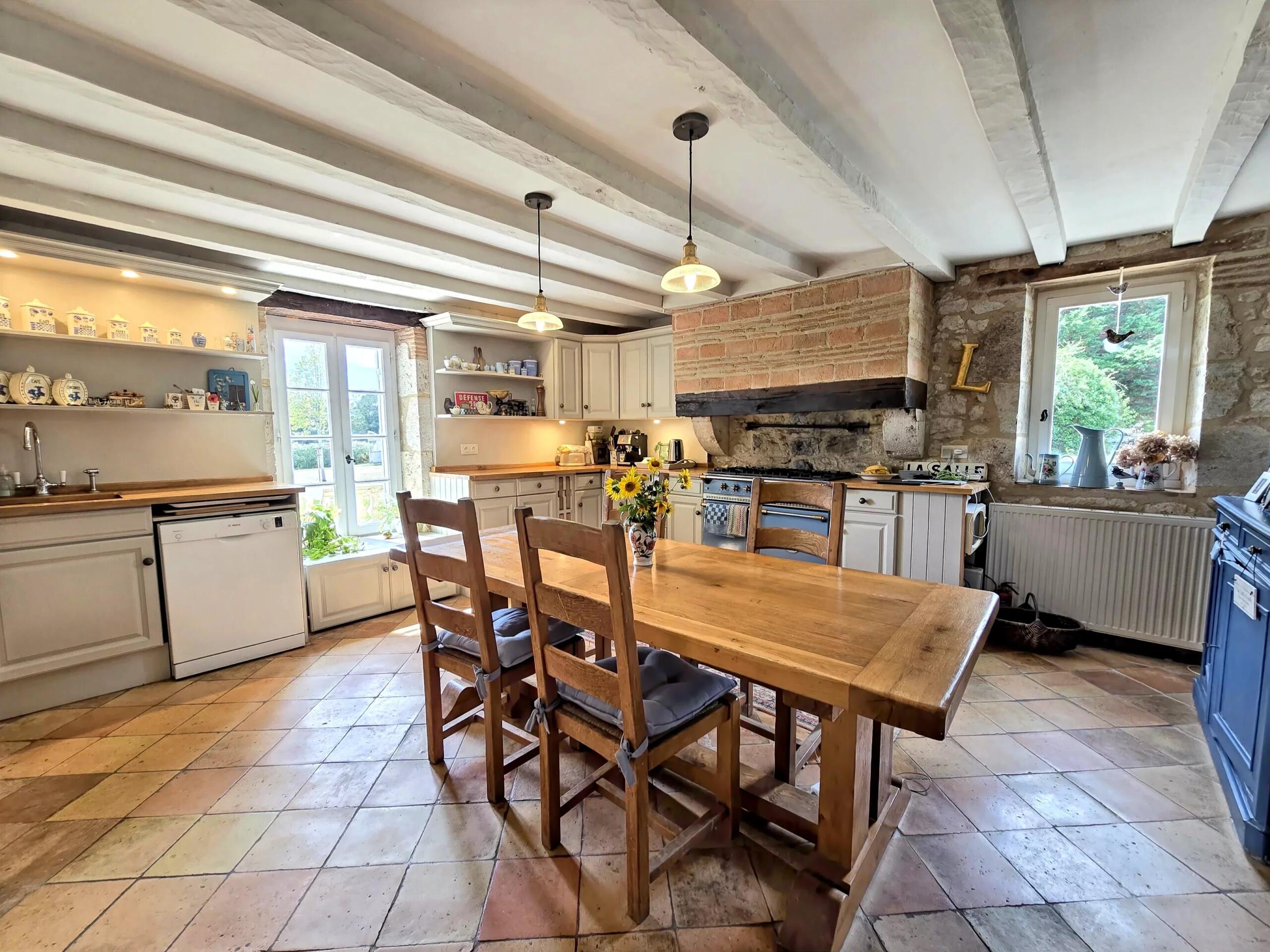 Charming Stone House Near Soumensac & Eymet, Aquitaine – France – BVI82573