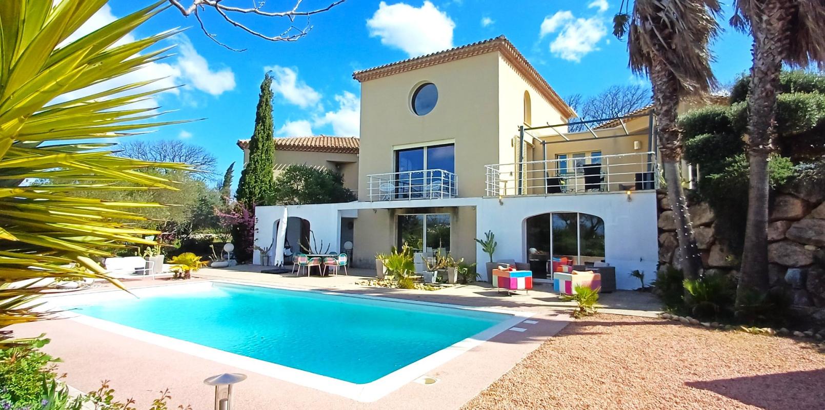 5 bedroom villa in Magalas, Hérault, France