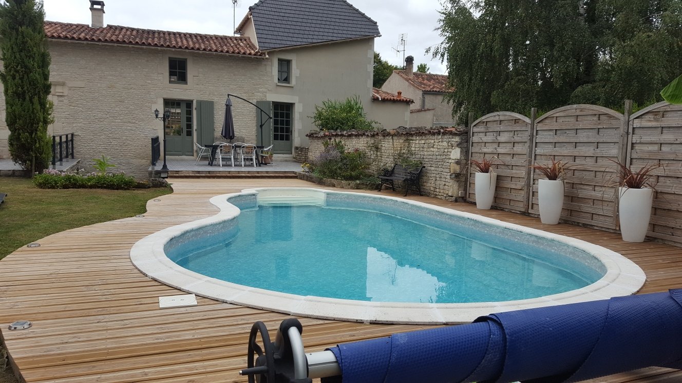 4 bedroom propriete in Haimps, Charente-Maritime, France