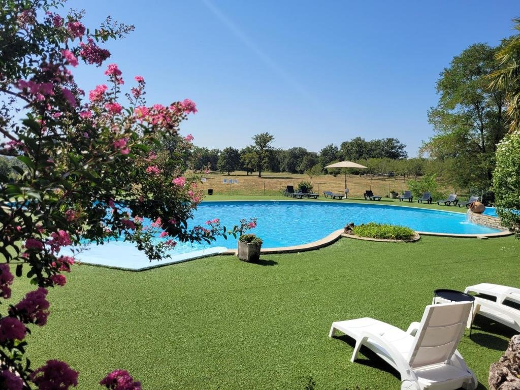 9 bedroom maison in Lissac Et Mouret, Lot, France