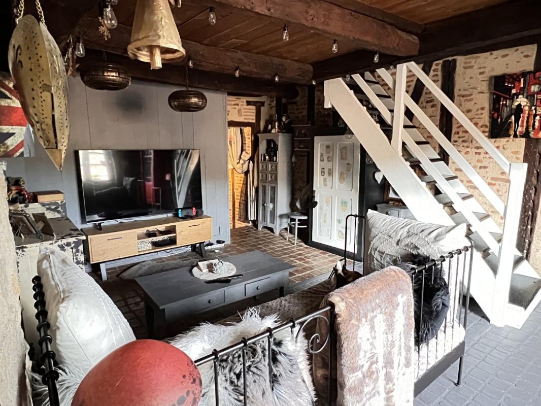 4 bedroom duplex/triplex in Figeac, Lot, France