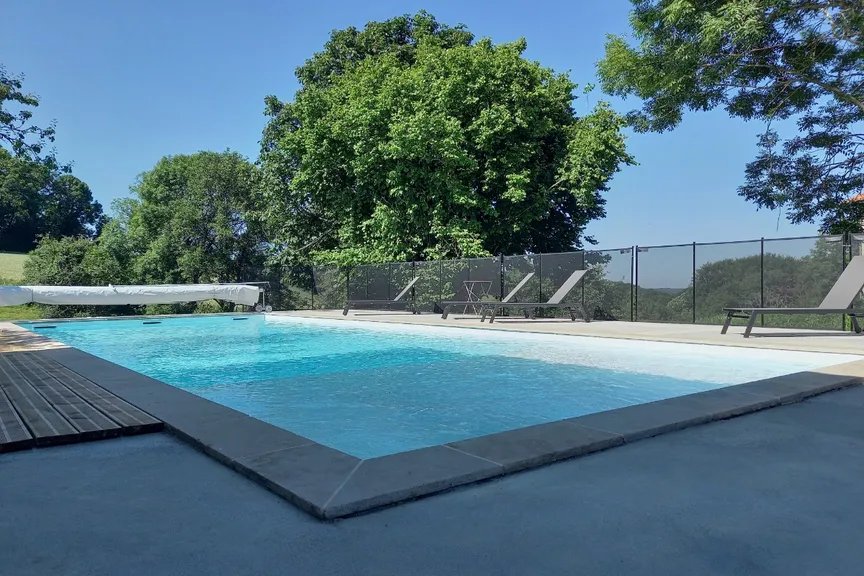 9 bedroom maison in 30 Km Ne De Figeac, Lot, France