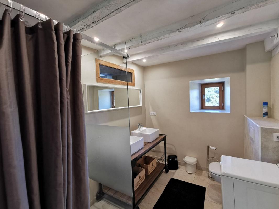 12 bedroom longere in Figeac, Lot, France