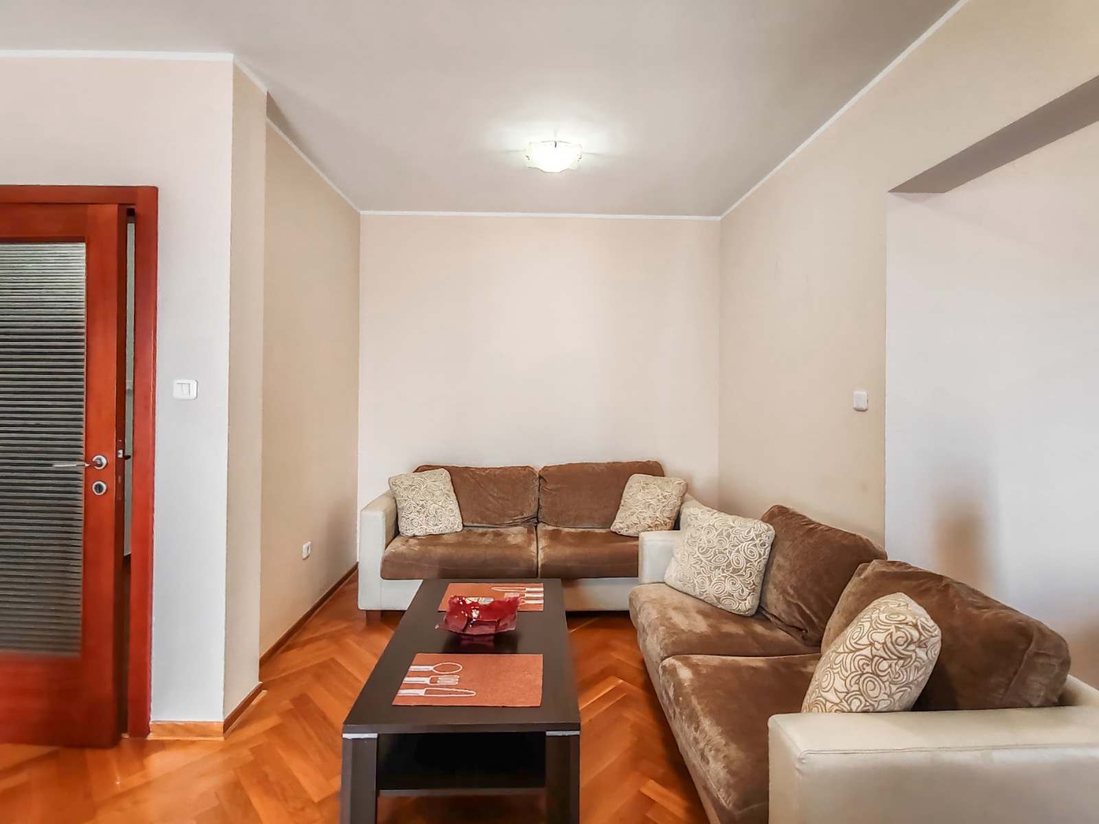 Bright 3-Bedroom Apartment, 78 m², Budva