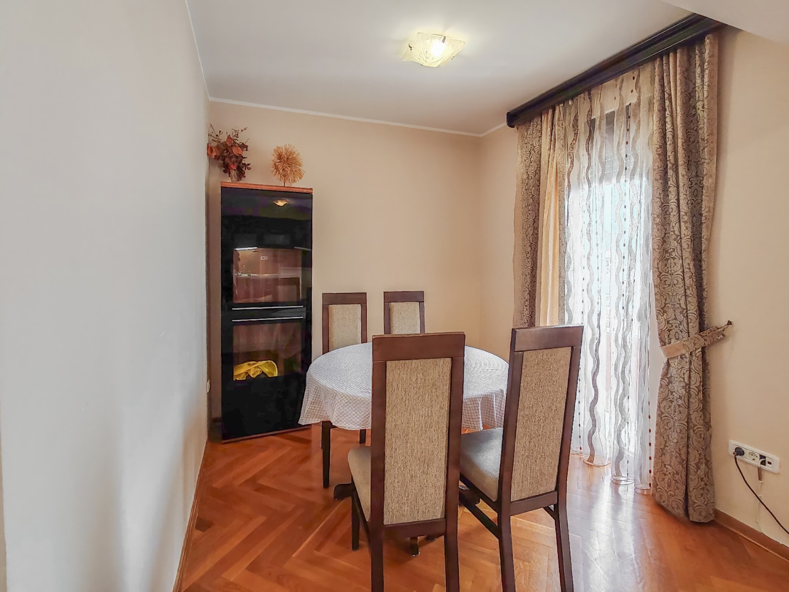 Bright 3-Bedroom Apartment, 78 m², Budva