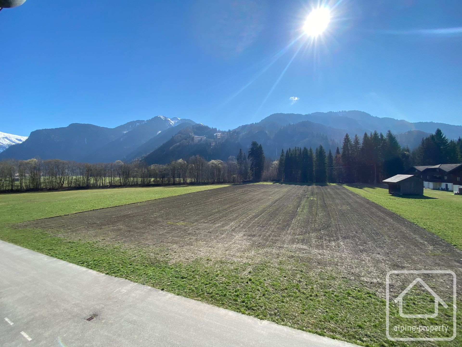 Renovated 44.62m² Two-bedroom Duplex Offering Stunning Valley Views And Pool Access On The Edge Of Samoëns Village, Just Steps From The Ski Bus. – APPTCASCADE