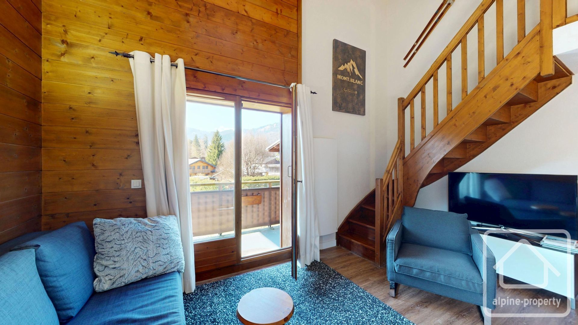 Renovated 44.62m² Two-bedroom Duplex Offering Stunning Valley Views And Pool Access On The Edge Of Samoëns Village, Just Steps From The Ski Bus. – APPTCASCADE