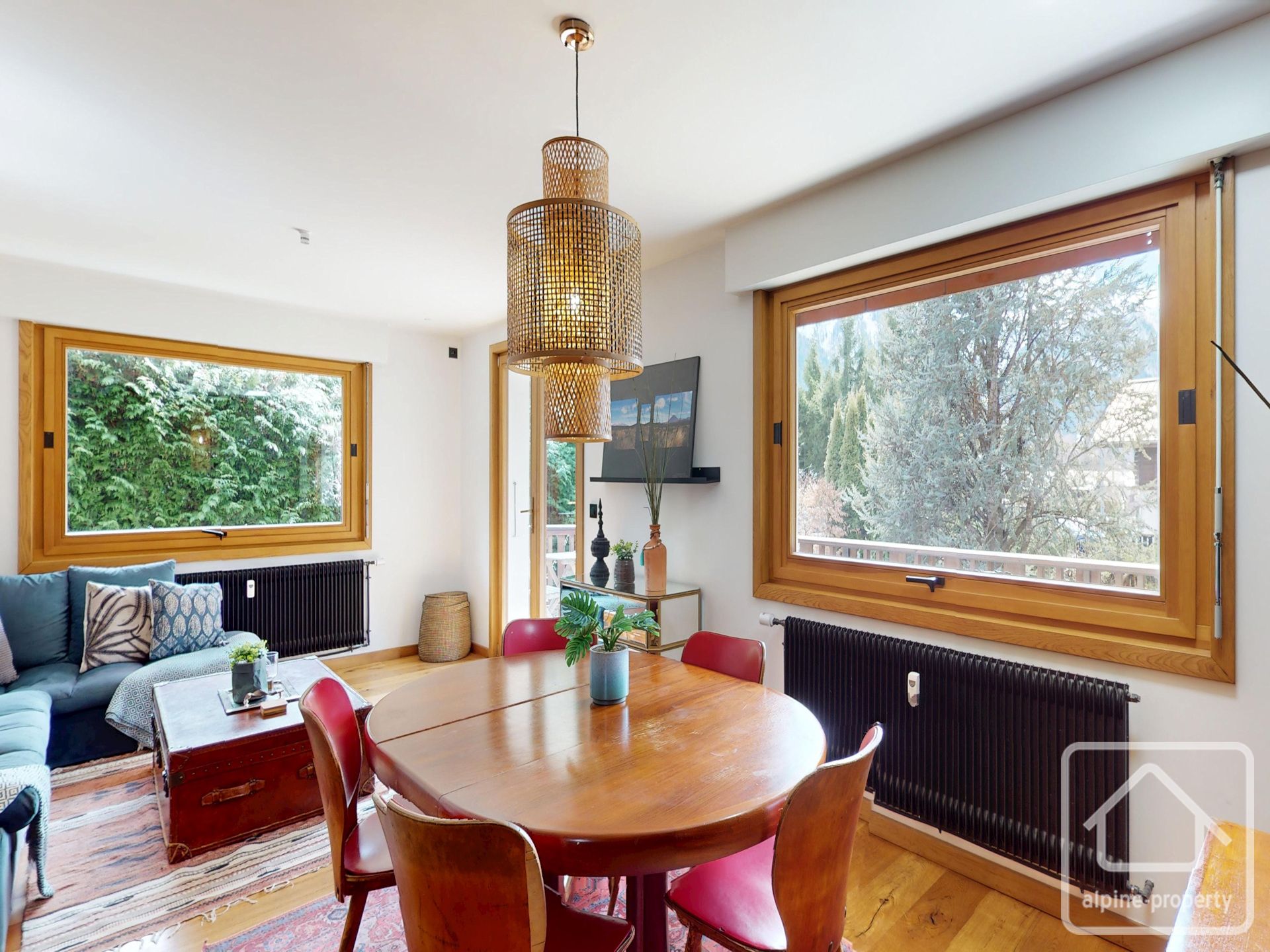 Two Bedroom Apartment In Chamonix Valley With Large Sunny Terrace, Private Parking Space And Shared Garden, One Hour From Geneva. – HIRONDELLE