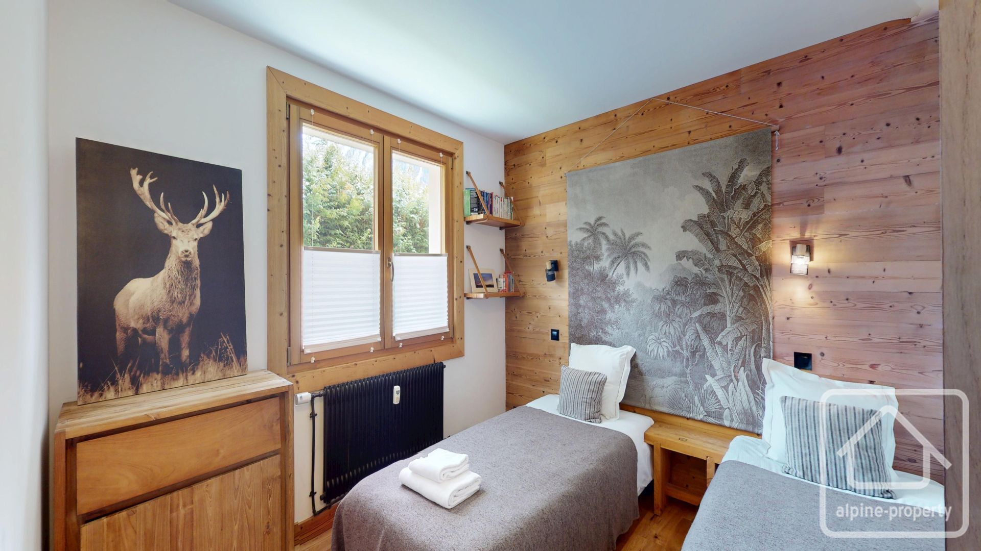 Two Bedroom Apartment In Chamonix Valley With Large Sunny Terrace, Private Parking Space And Shared Garden, One Hour From Geneva. – HIRONDELLE