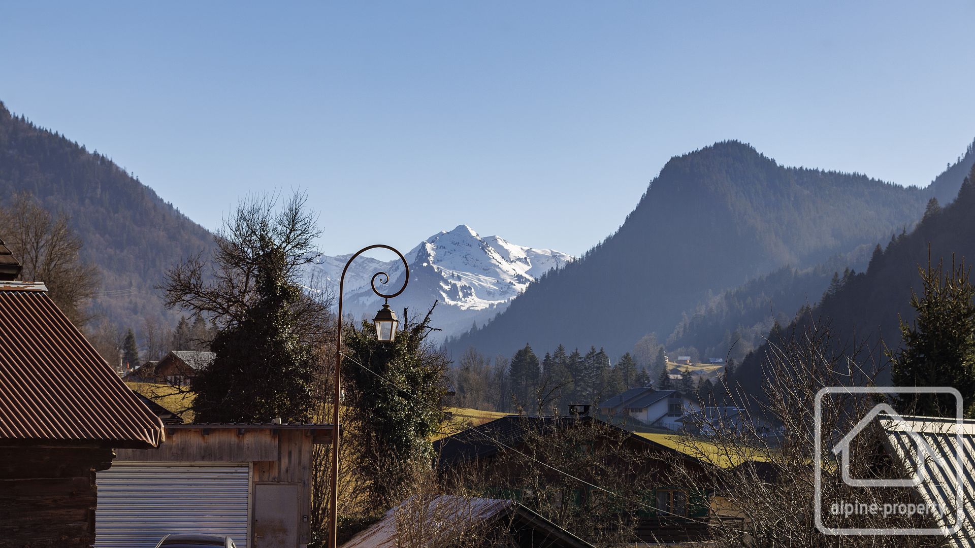 A Sunny, Flat Plot Of Land Sold With Planning Permission For A 219m2 Property. – TERRAINBASTHEX