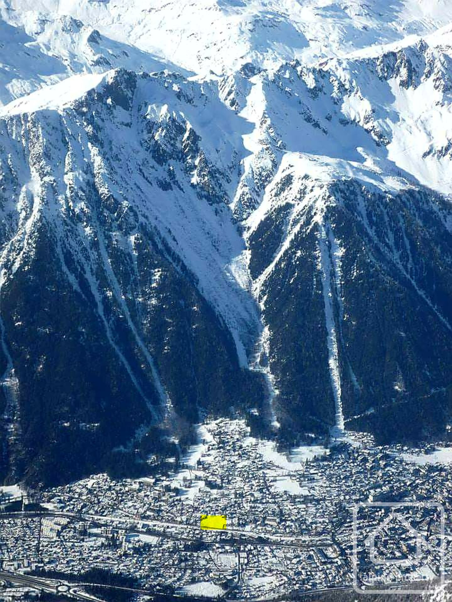 Prime Buildable Land Plot Of 1221m2 With Stunning Mont Blanc Views, 5 Minute Walk To Chamonix Centre, One Hour From Geneva. – MOUSSOUX