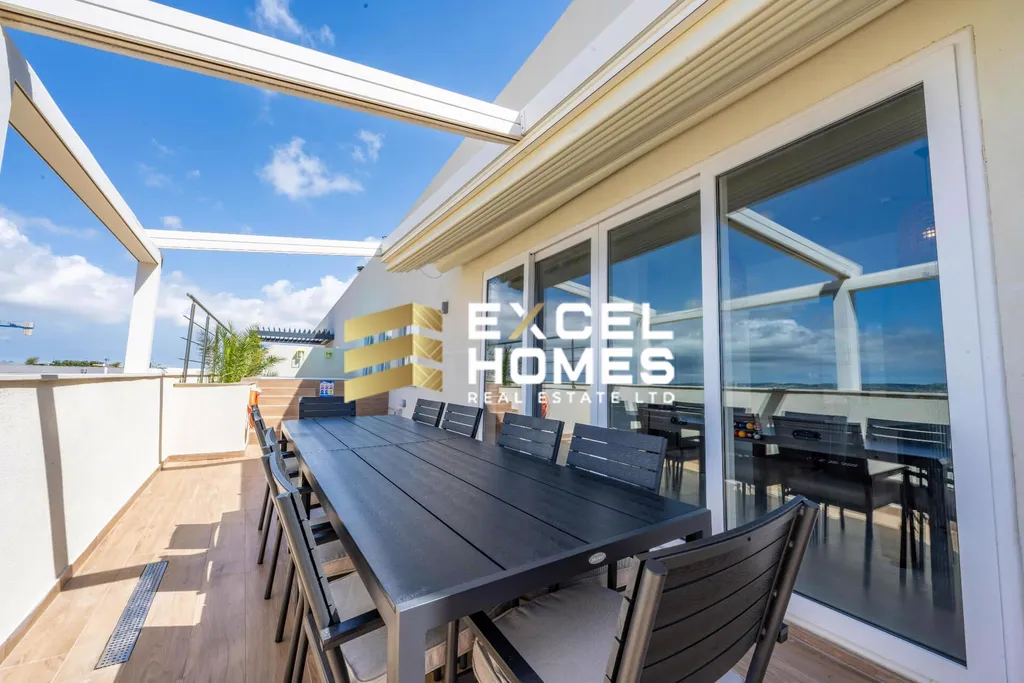 4 bedroom Penthouse in Zurrieq, Malta – 67538