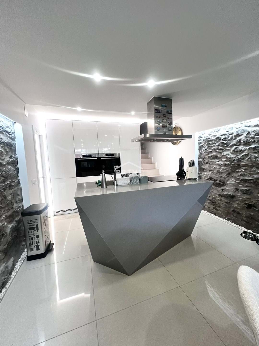 2 bedroom Villa in Funchal (São Pedro), Ilha Da Madeira, Portugal – #1475