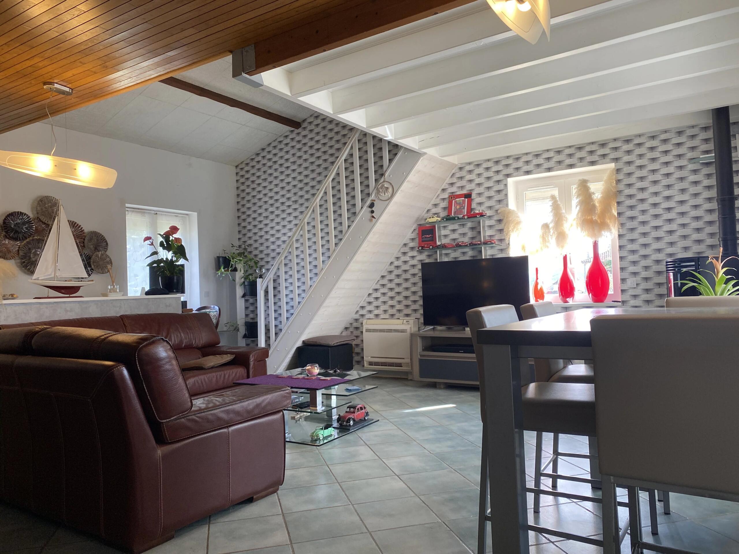 Charming stone house with pool in a peaceful setting near Montayral/Fumel, Aquitaine – France – BVI85036