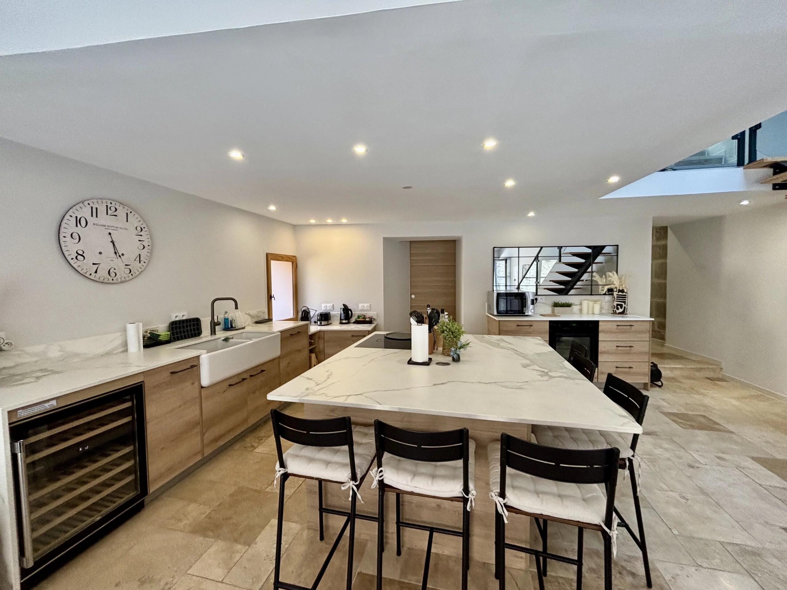 Boutique Luxury Living – Modern Design Meets Historic Charm, Languedoc-Roussillon – France – BVI84525