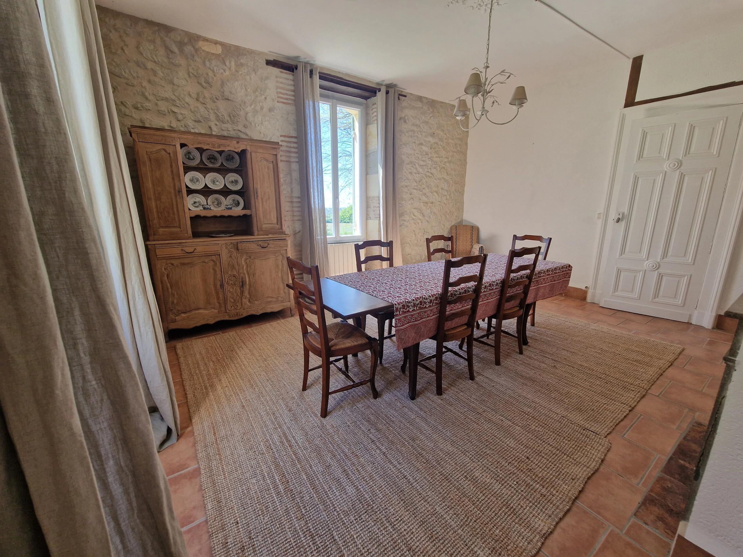 Maison de maitre on edge of village, Aquitaine – France – BVI84856