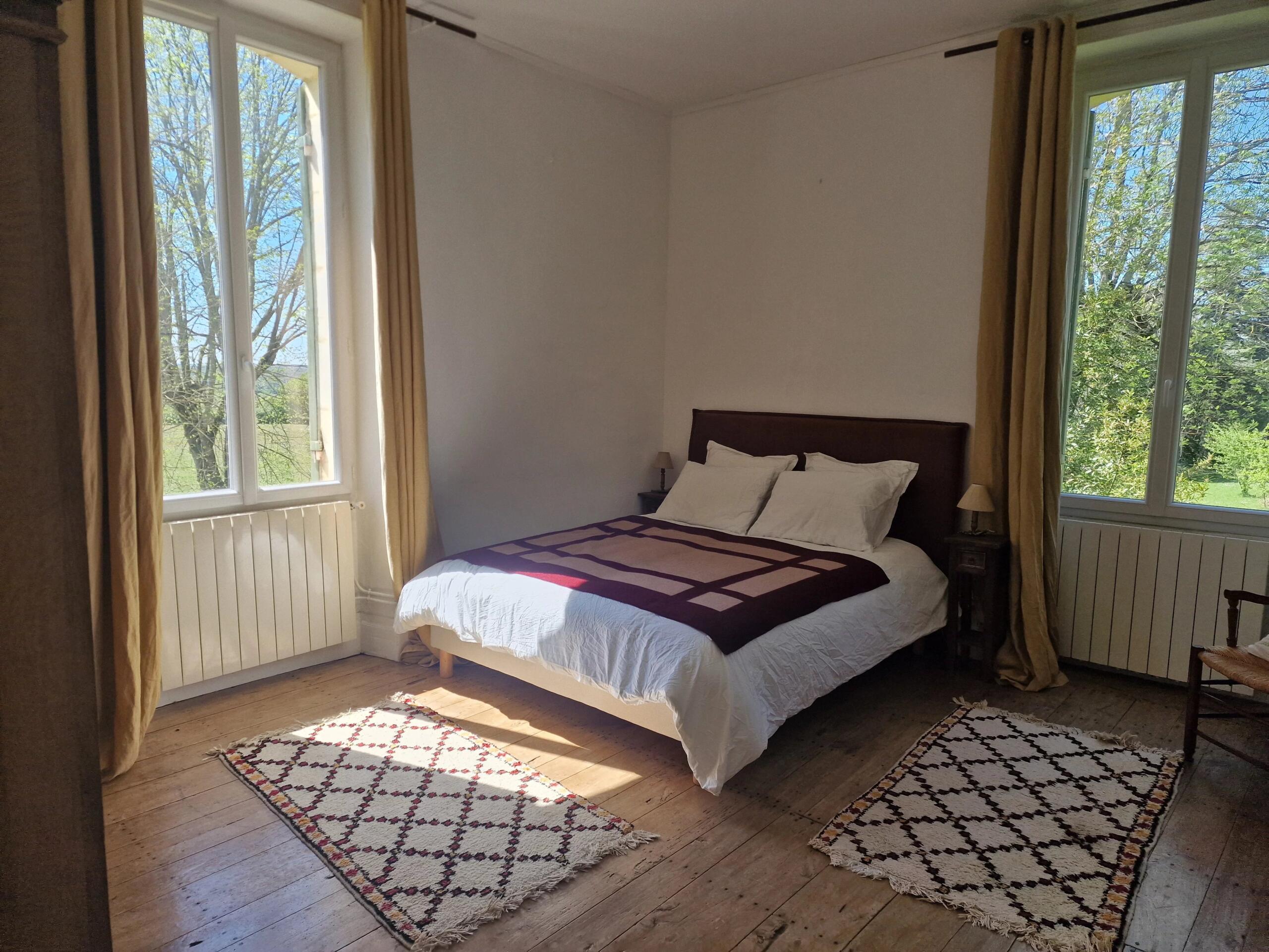 Maison de maitre on edge of village, Aquitaine – France – BVI84856