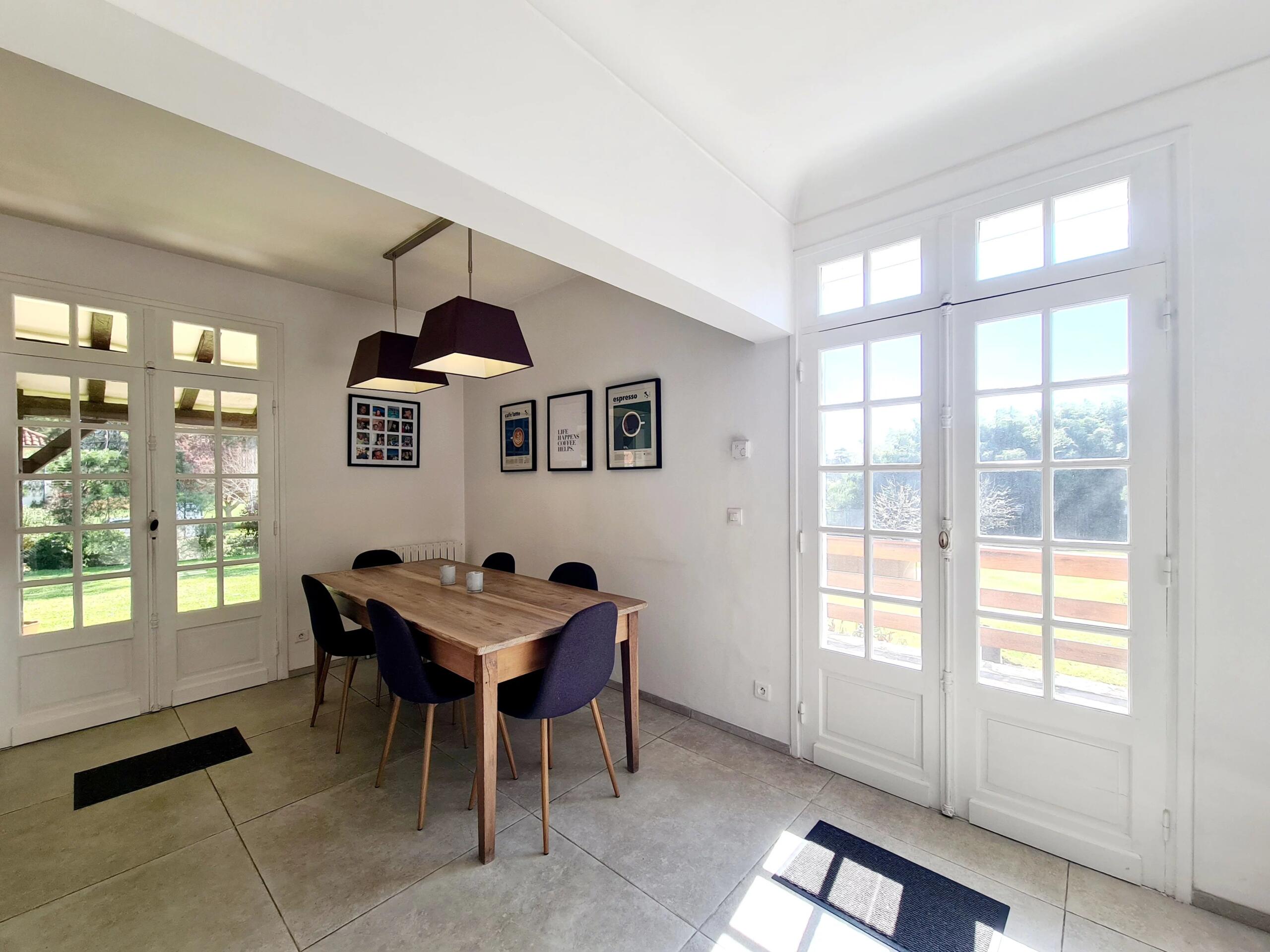 Gourdon, Lot – 5 Bedroom House with Pool, Terrace and Countryside Charm, Midi-Pyrénées – France – BVI82066