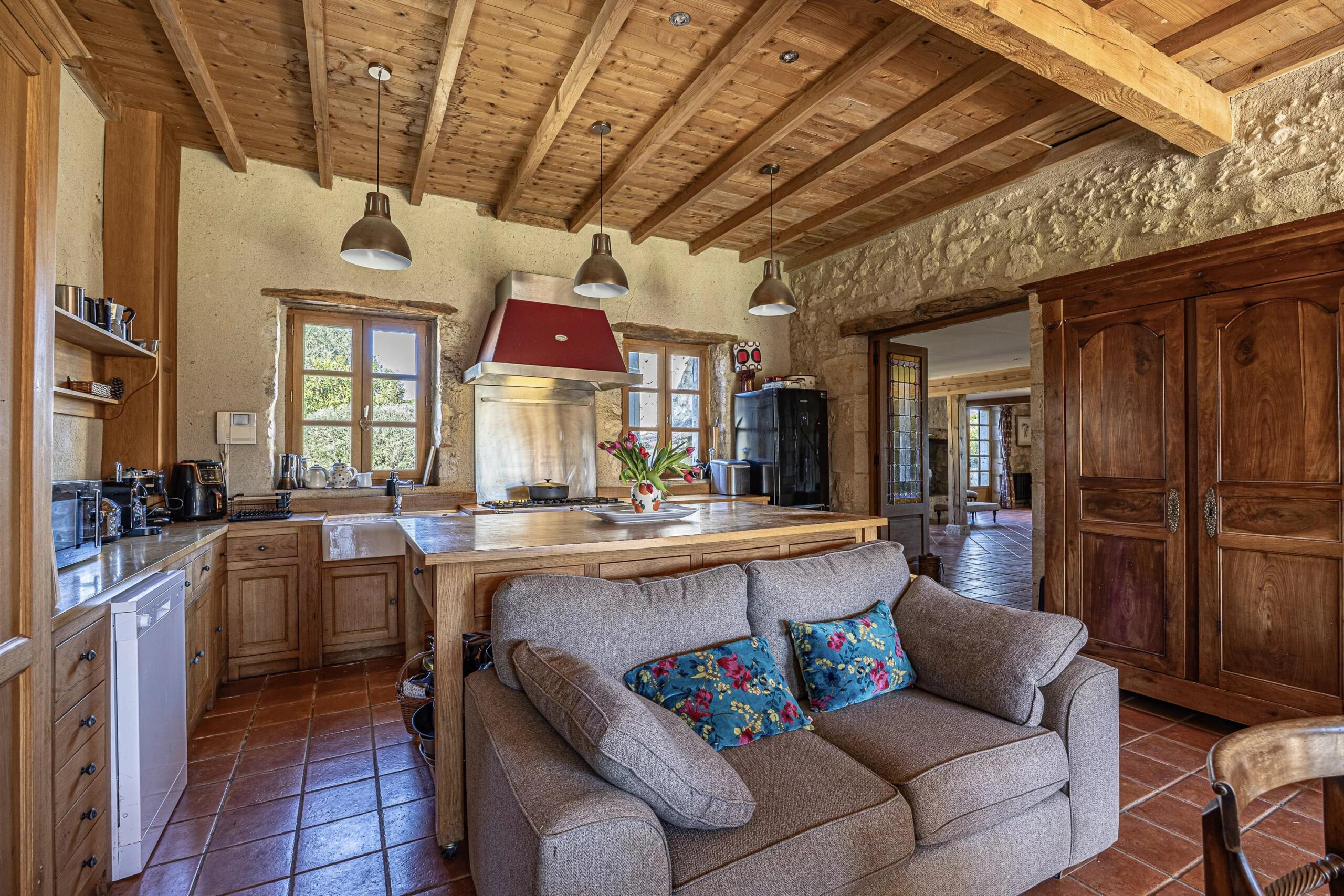 A Breathtaking Country Estate in Gascony, Midi-Pyrénées – France – BVI79540