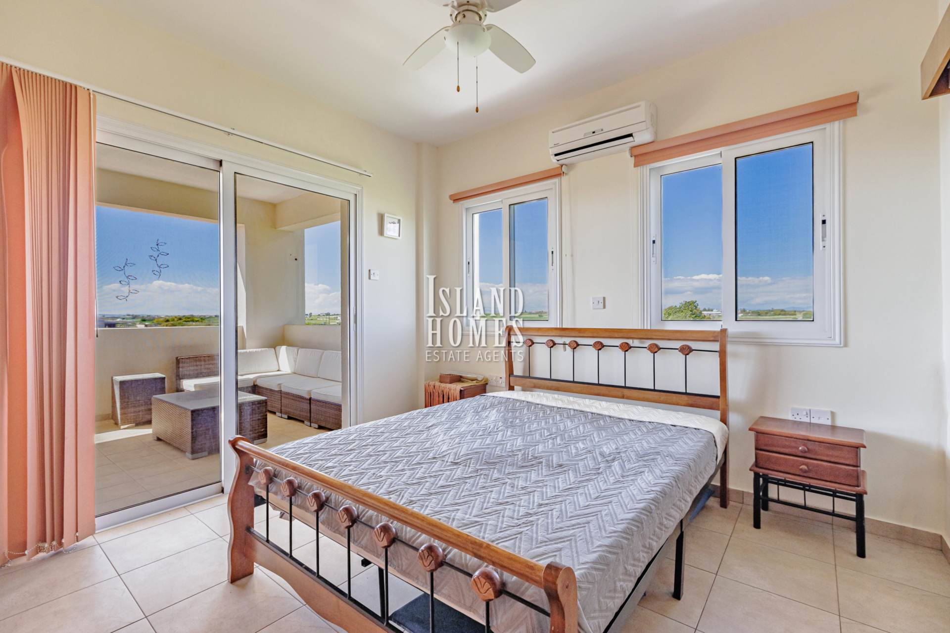 2 bedroom Apartment in Liopetri, Famagusta, Cyprus – LcL107