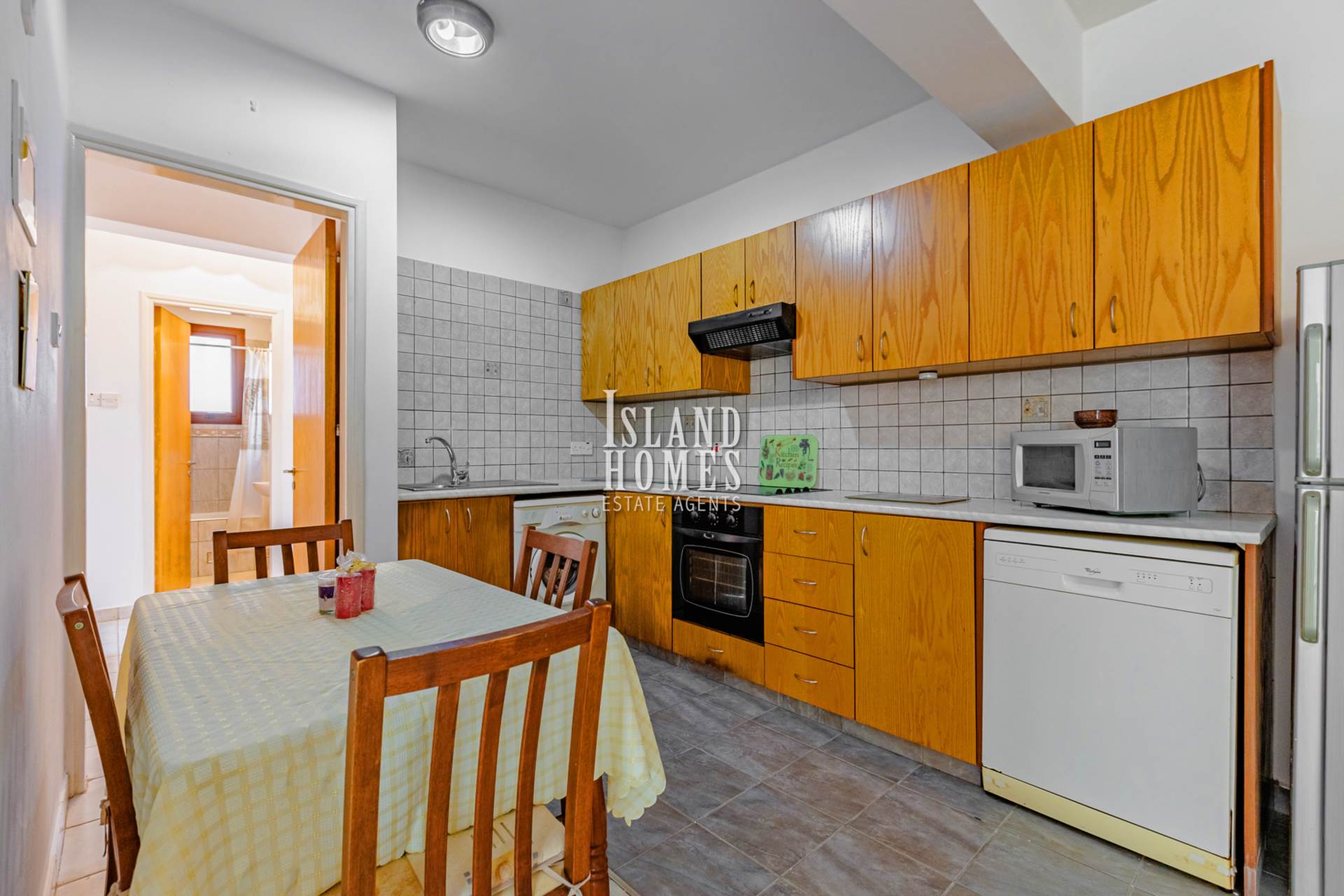 2 bedroom Apartment in Liopetri, Famagusta, Cyprus – TcL105