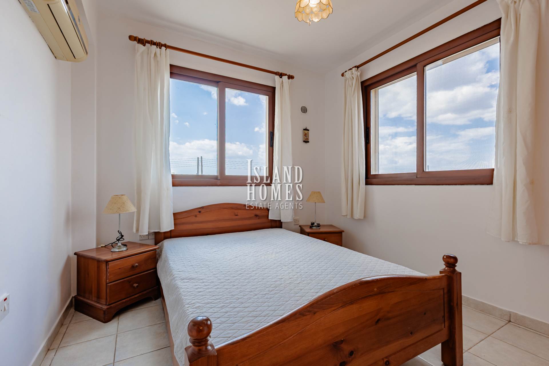 2 bedroom Apartment in Liopetri, Famagusta, Cyprus – TcL105