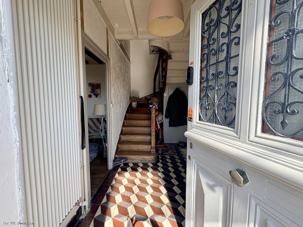 2 bedroom House in Verteuil-Sur-Charente, France – r7459