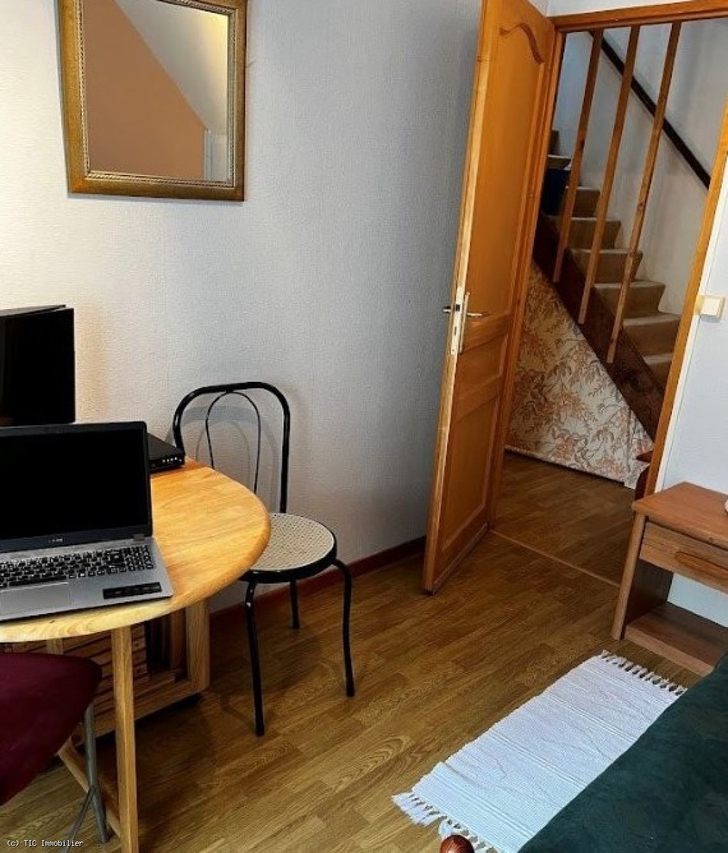 5 bedroom House in Nanteuil-En-Vallee, Nanteuil-En-Vallée, France – r7449