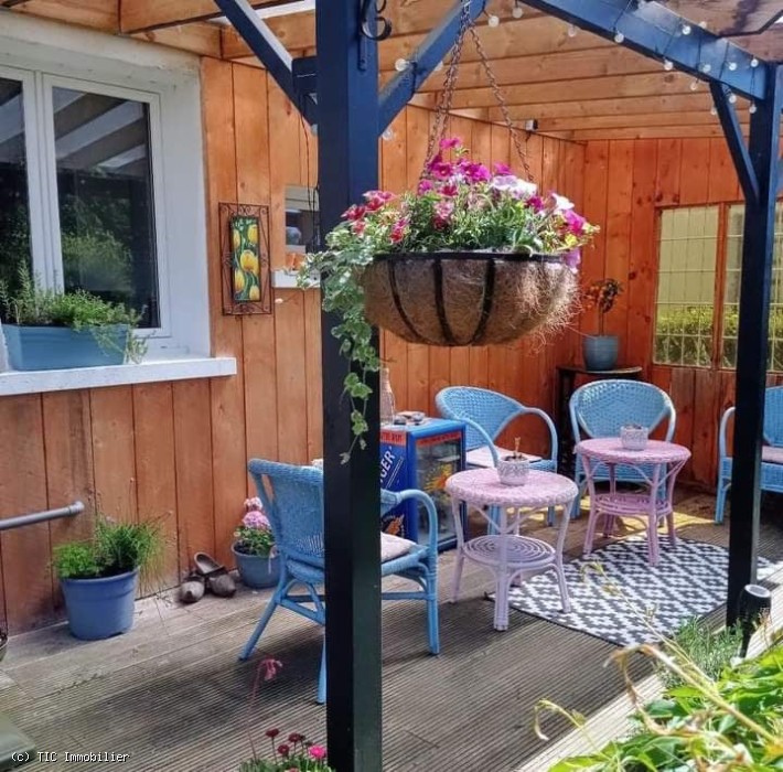 3 bedroom House in Charroux, France – r7432