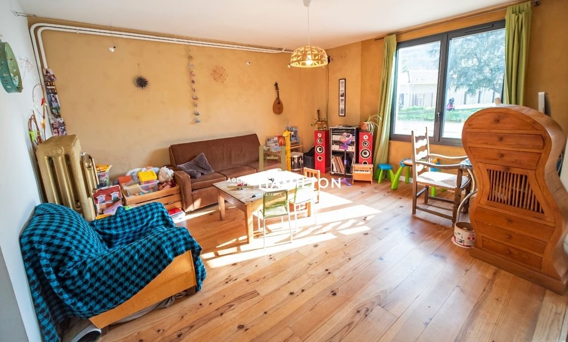 6 bedroom maison de village in Milhars, Tarn, France