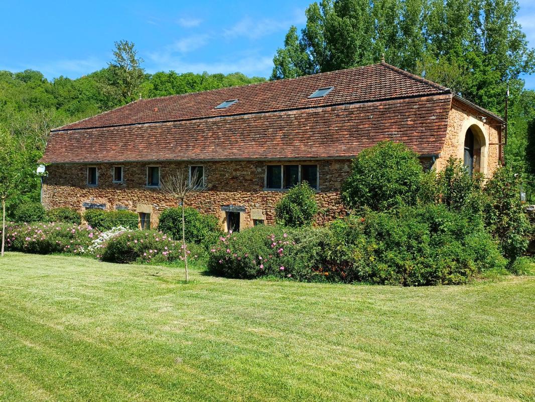 16 bedroom maison de maitre in Saint Michel Loubejou, Lot, France