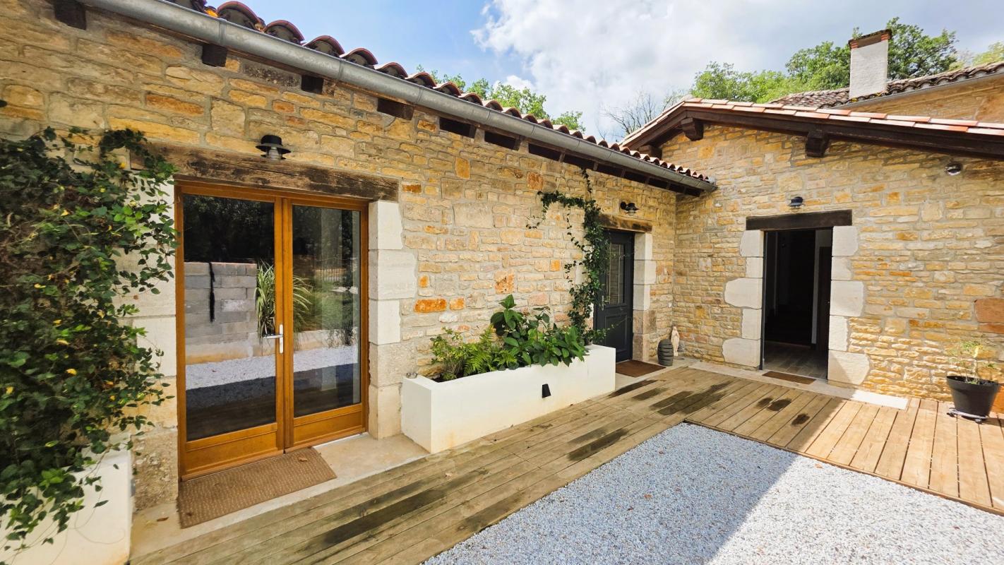 6 bedroom maison in Saint Antonin Noble Val, Tarn-et-Garonne, France