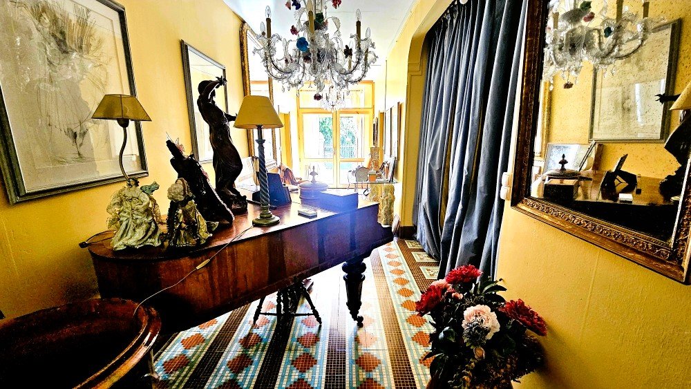 5 bedroom demeure in Caylus, Tarn-et-Garonne, France