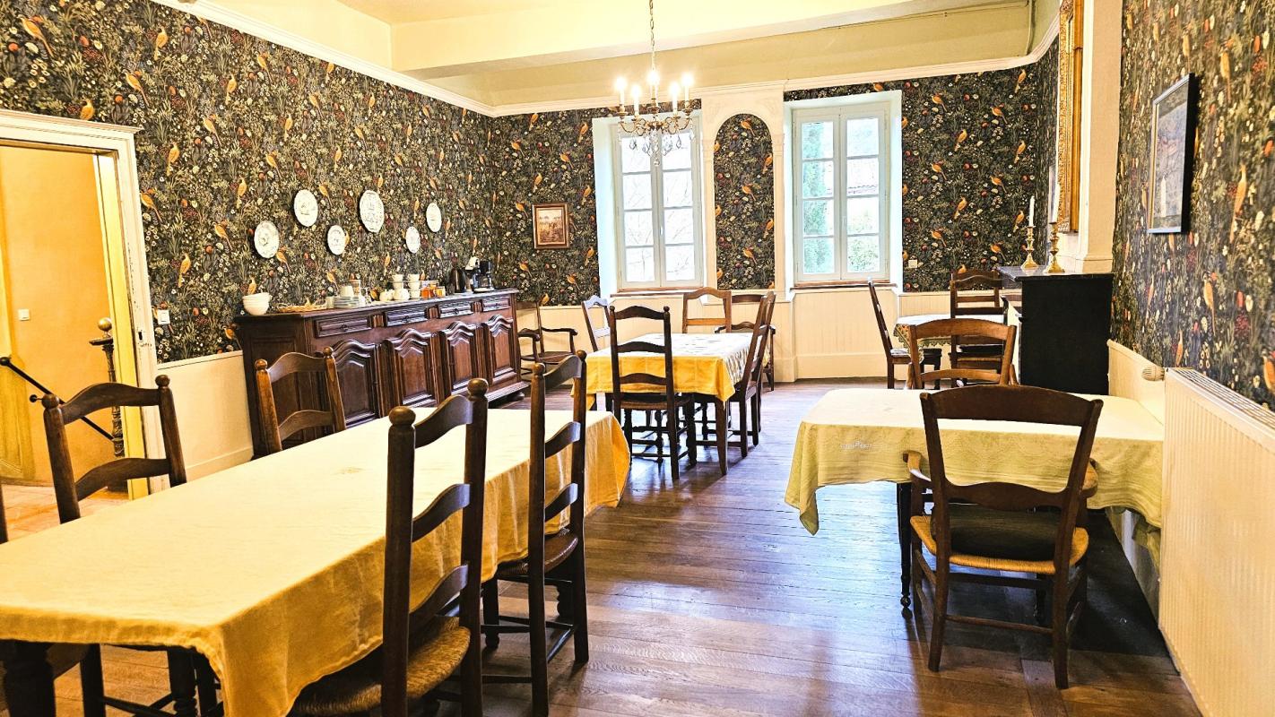 10 bedroom maison in Saint Antonin Noble Val, Tarn-et-Garonne, France