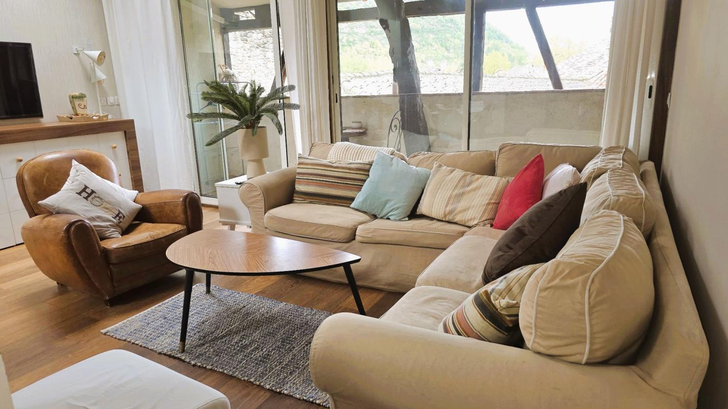 3 bedroom appartement renove in Saint Antonin Noble Val, Tarn-et-Garonne, France