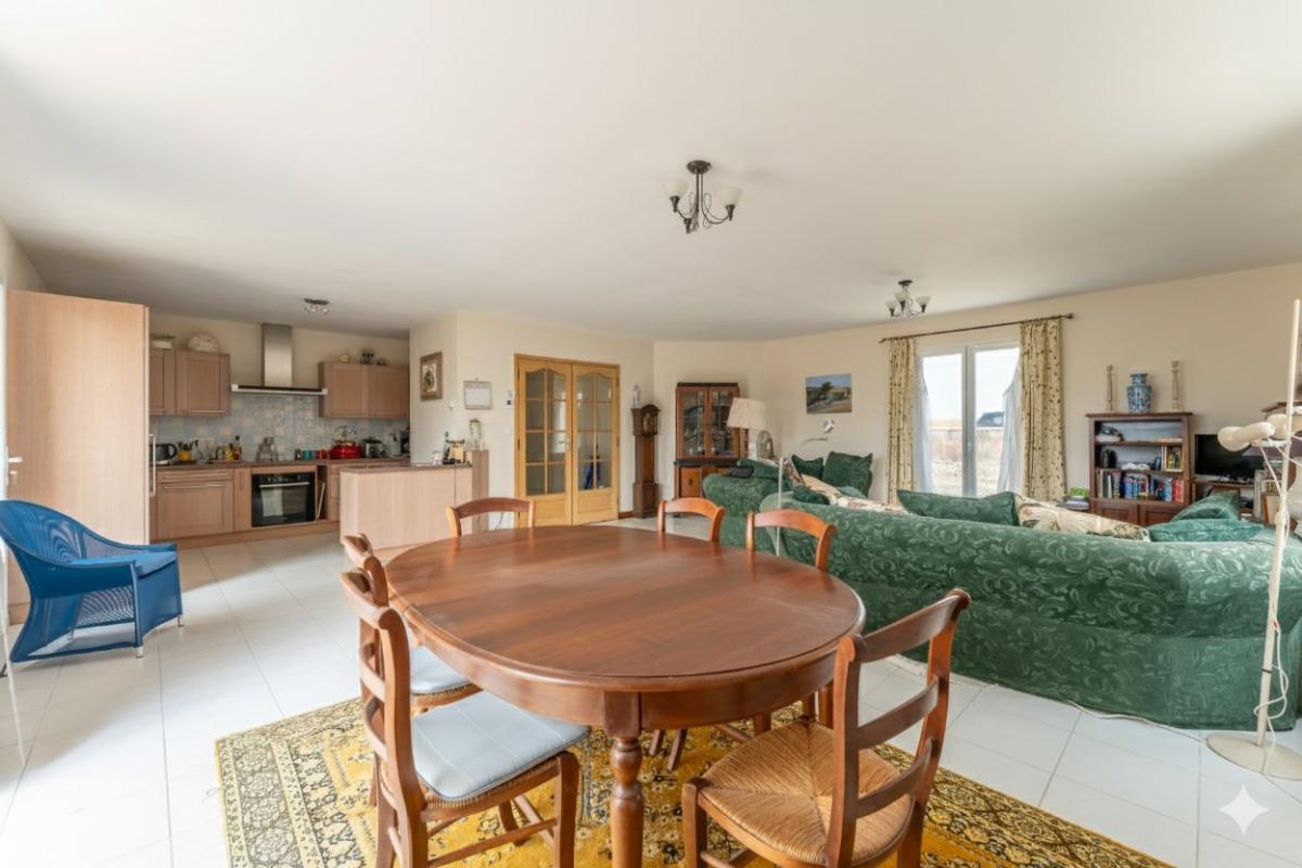 3 bedroom maison de ville in Aulnay, Charente-Maritime, France