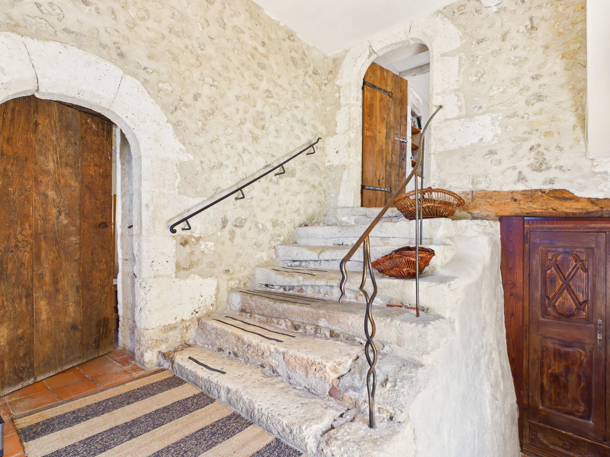 Exceptional property with swimming pool and outbuildings, Aquitaine – France – BVI85037