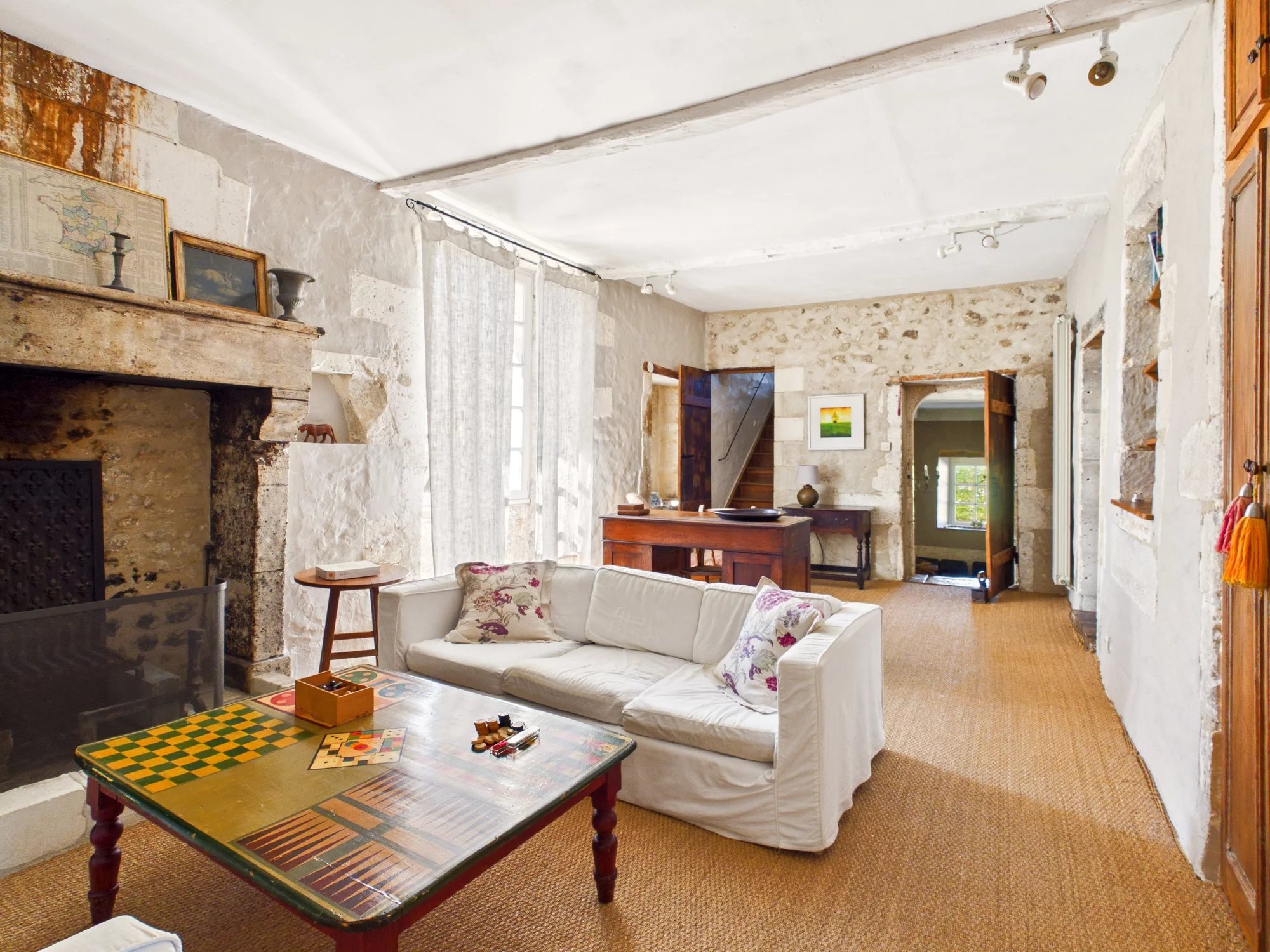 Exceptional property with swimming pool and outbuildings, Aquitaine – France – BVI85037